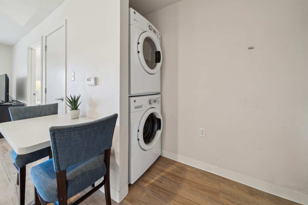 Simplicity At the Rim · Unit 1410  1/1
