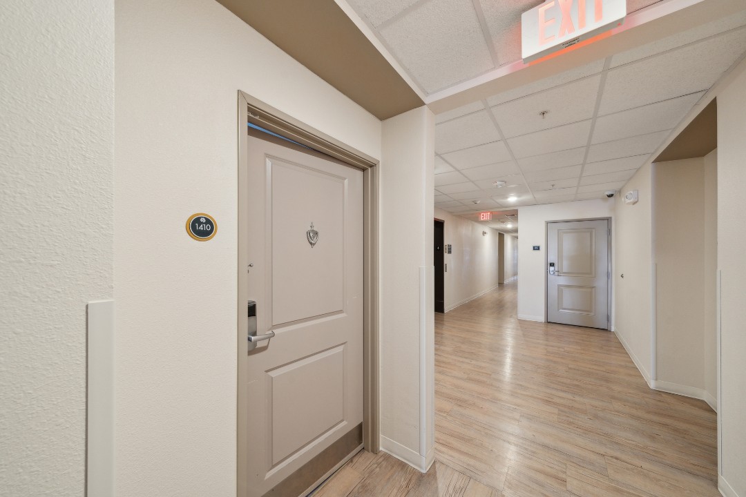 Simplicity At the Rim · Unit 1410  1/1