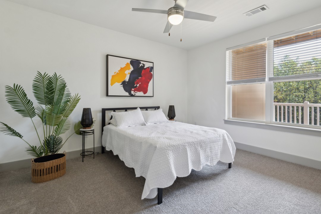 Overlook at Farragut 7207, · Unit 2/2