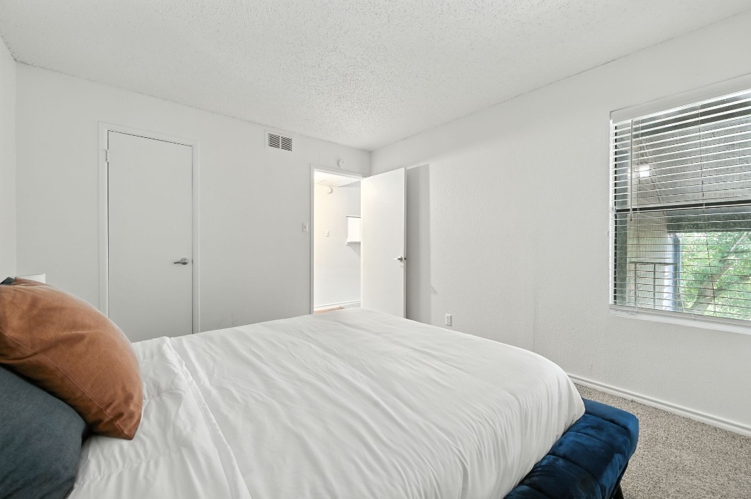 Mueller Flats · Unit 212 2/2