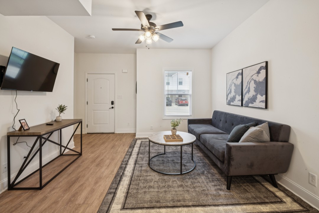Arte Luxury townhomes Q4 2/2.5