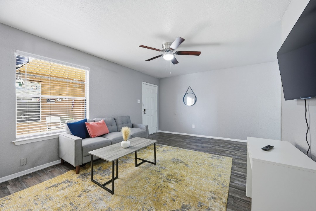 Eureka village · Unit 152 1/1