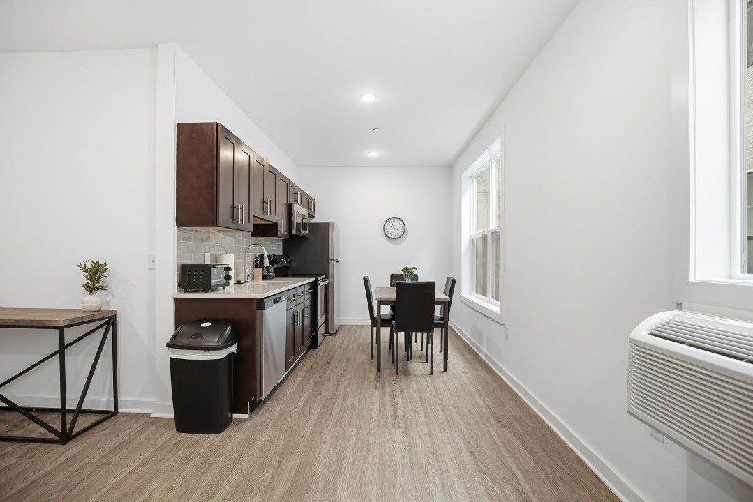 Fairmount Square 1528- 3C · Unit 1/1