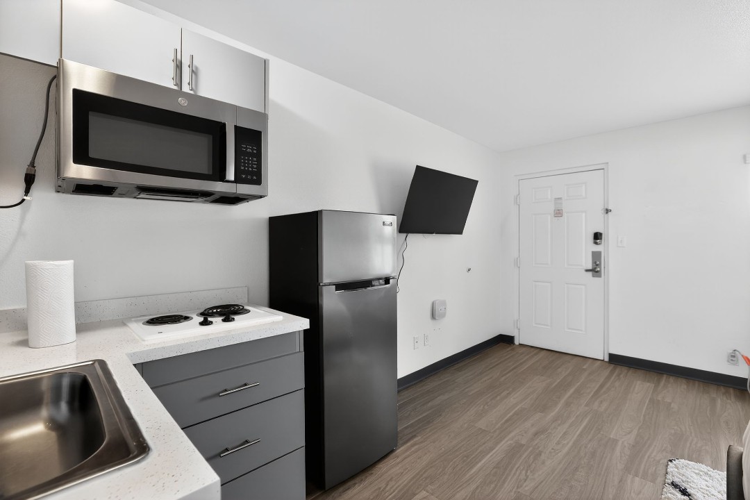 Spectra Paradise Studios · Unit 321