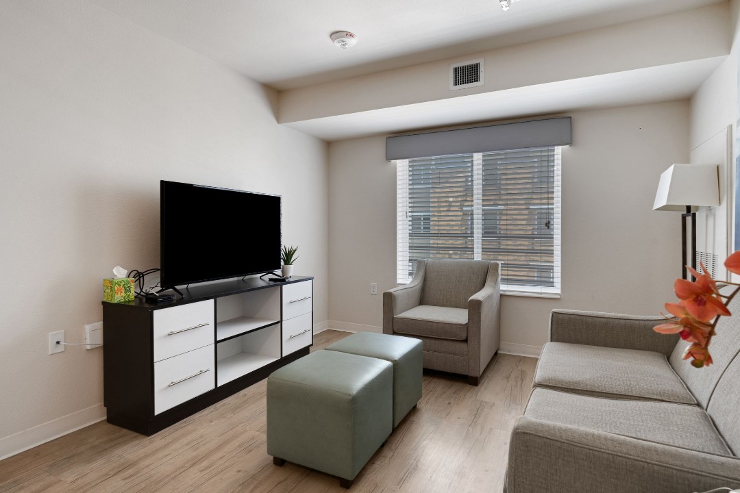 Simplicity At the Rim · Unit 1305 1/1