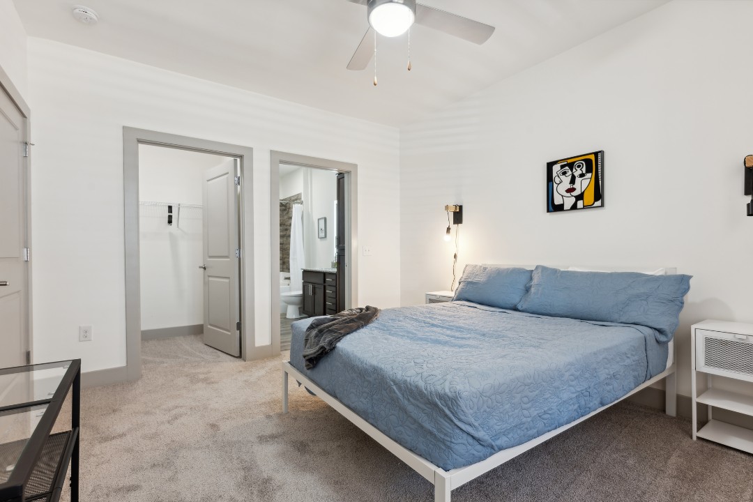 Overlook at Farragut 3111, 1BD/1BD