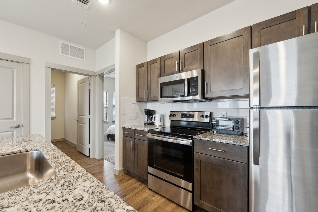 Chisholm Trace · Unit 222 2/2