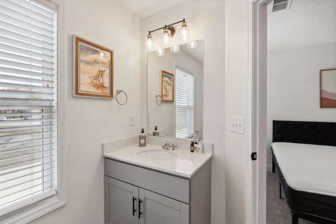 Alto · Unit C4 2bd/2.5 bth