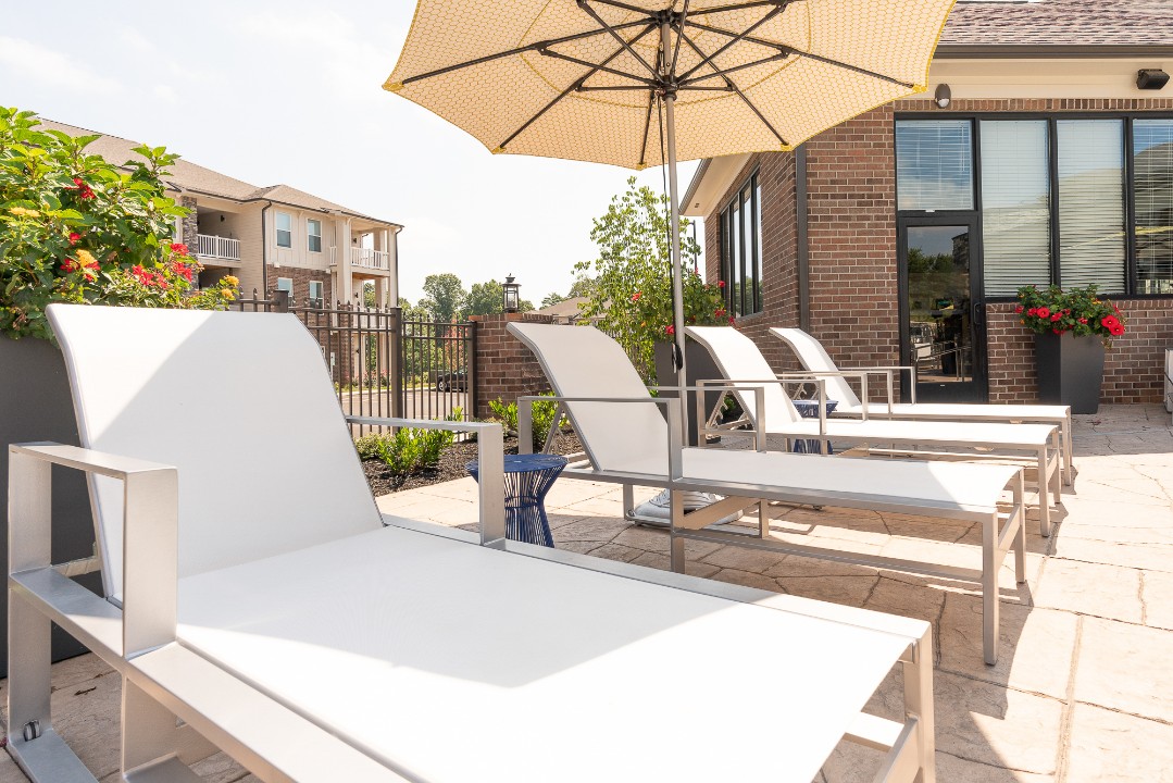Overlook at Farragut 3305, · Unit 2/2