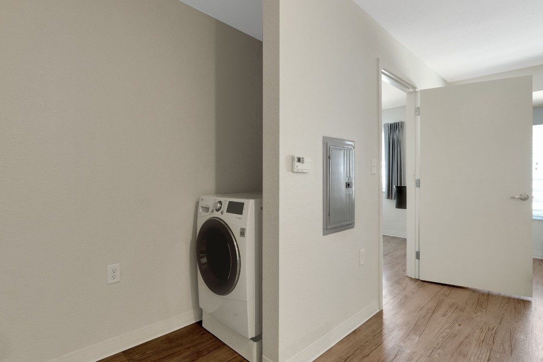 Simplicity At the Rim · Unit 1409 1/1
