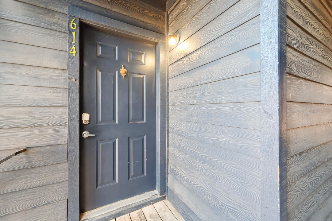 Mueller Flats · Unit 614 1/1