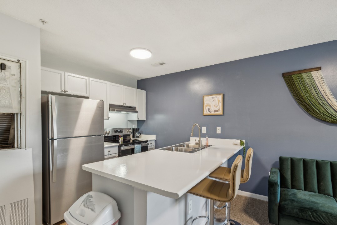 Carlson Bay, 969-304, · Unit 1/1