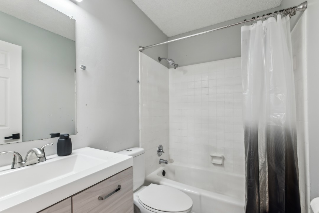 Brentwood Hills, S6 - 2/1.5
