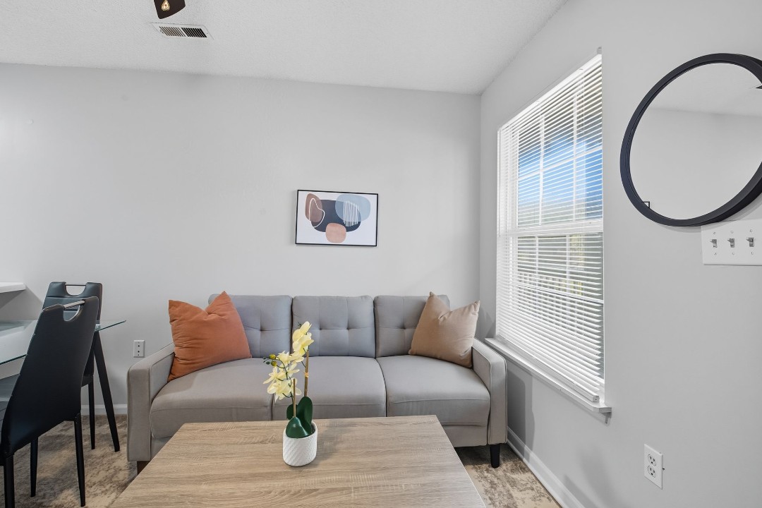 Meadowbrook 250-205 1bd/1bd