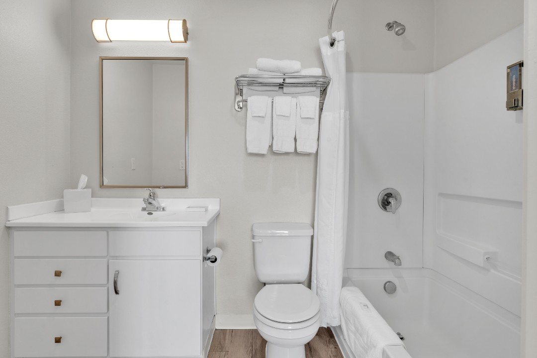 Simplicity At the Rim · Unit 1302 3/2