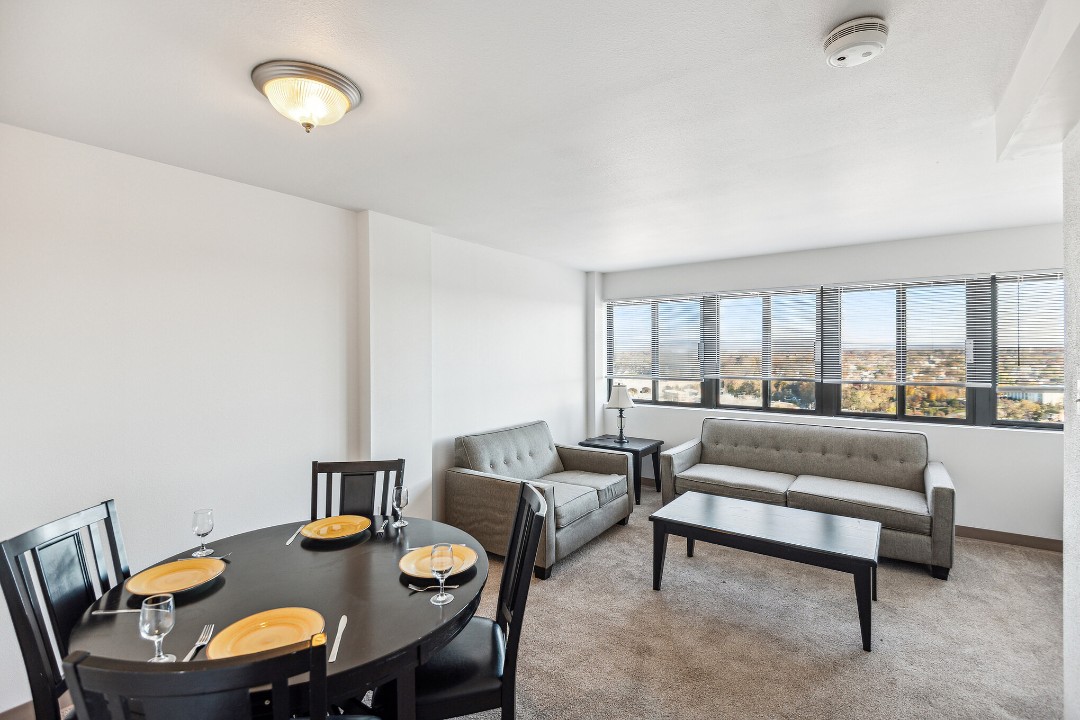 Pa Place 2401, 2br