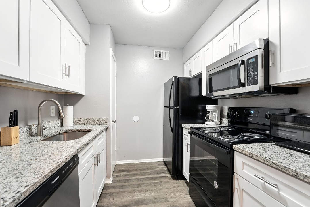 Eureka village · Unit 225 2/1