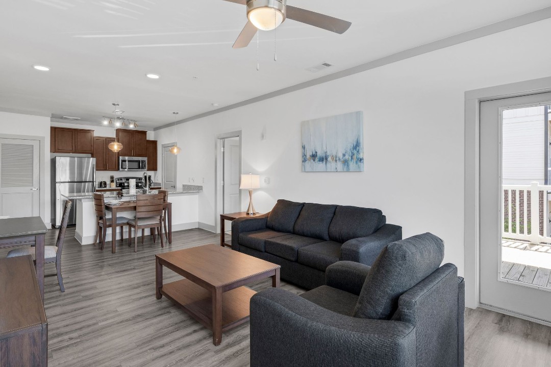 Overlook at Farragut 3210, 1BD/1BA