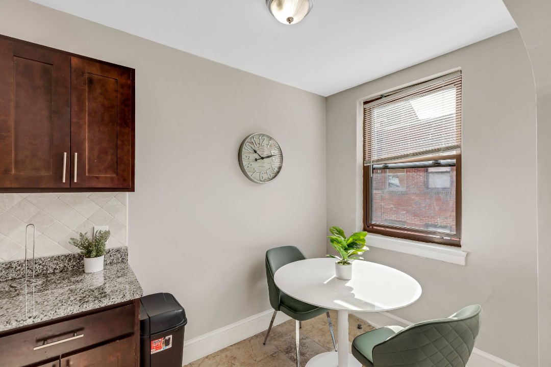 Lennox C201 Studio