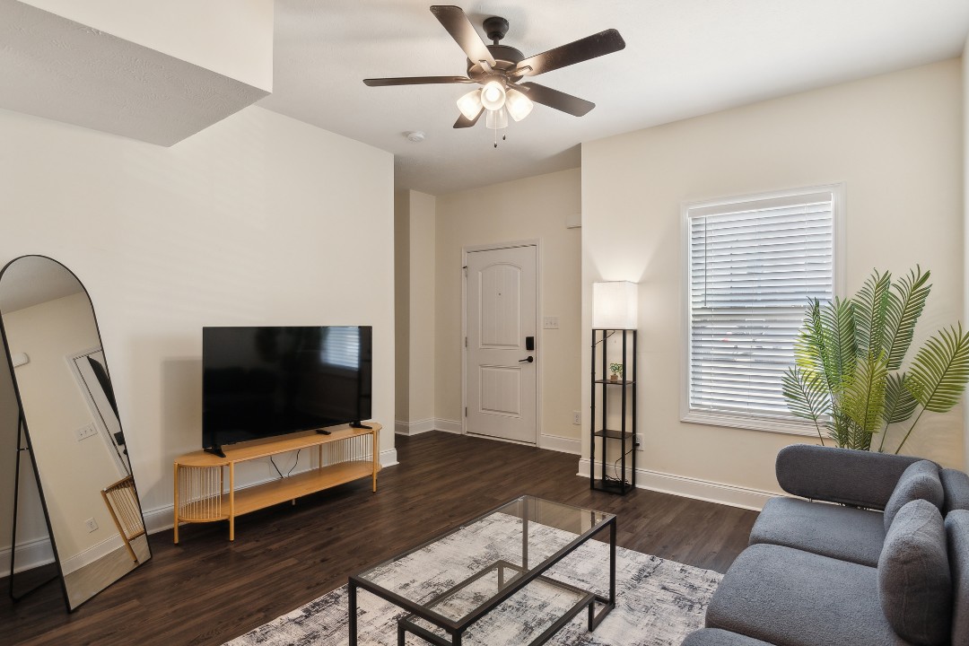 2 Bedrooms · Recommended