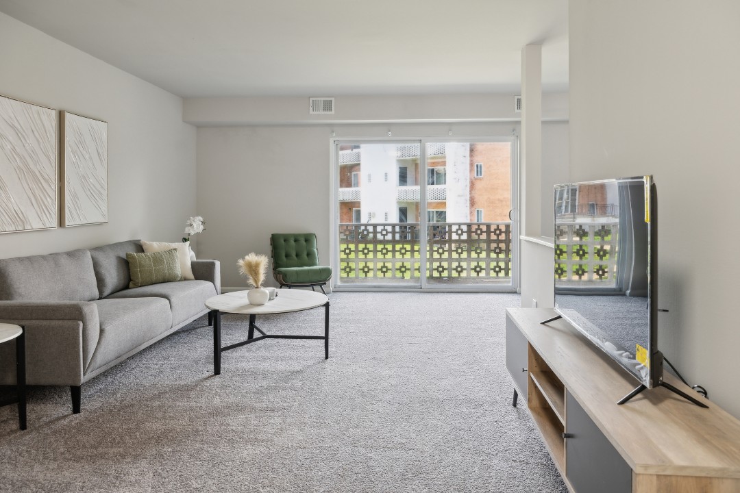 The Chateau, 316 Shipley Rd · Unit apt 415, 2bd/2bth