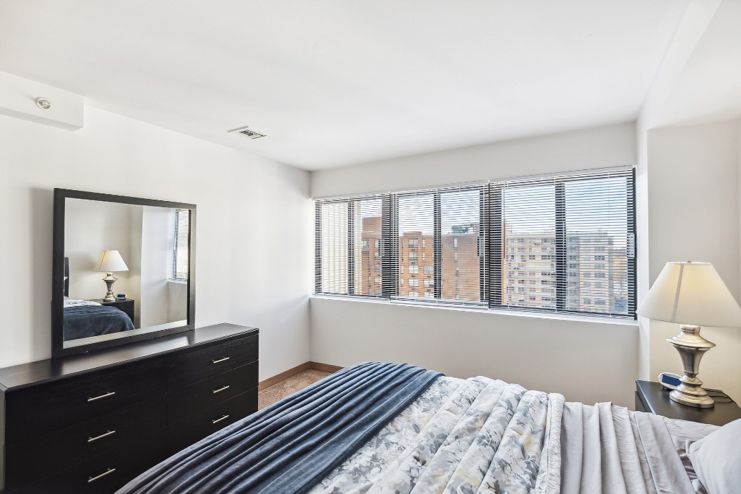 Pa Place 1114, 1br