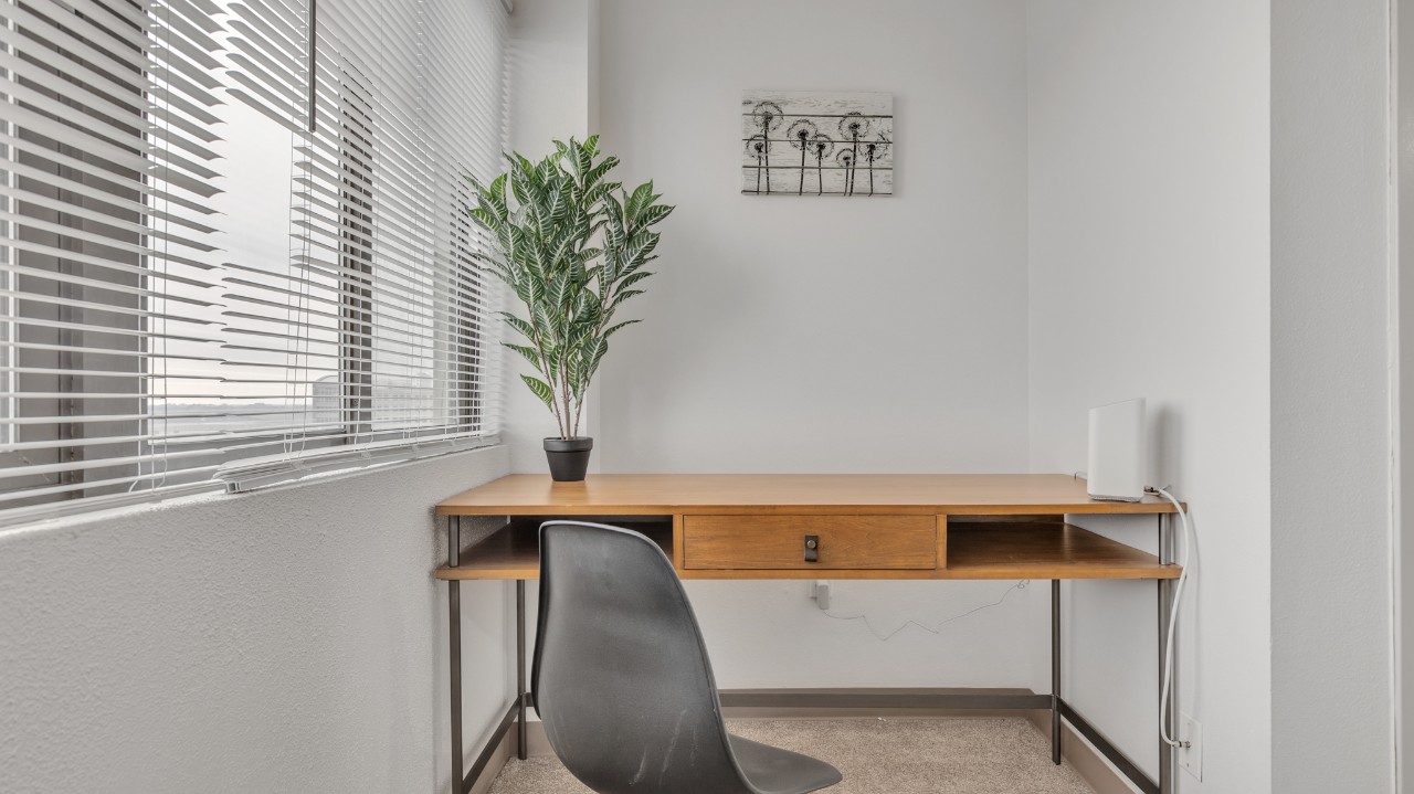 Pa Place 2114, 2br