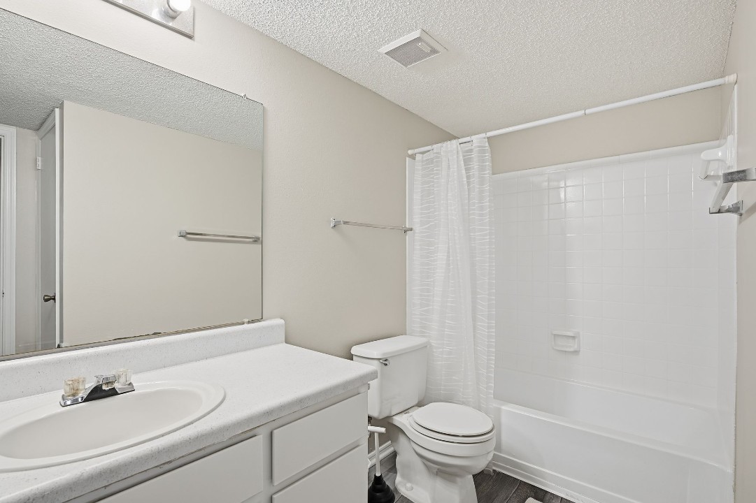 The Trails · Unit 217 2/2