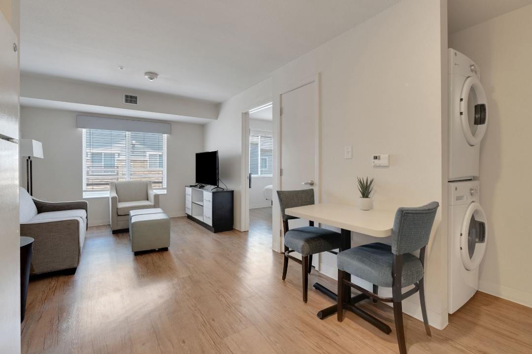 Simplicity At the Rim · Unit 1411 1/1