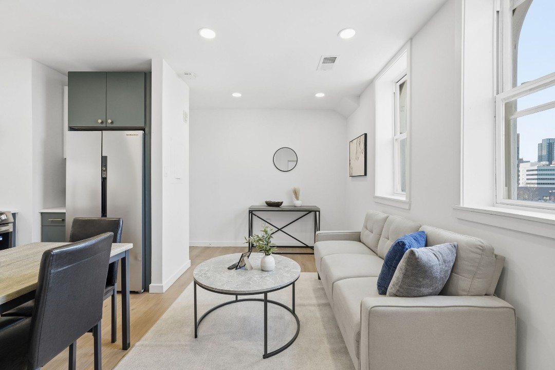 Carriage House C410 · Unit 1/1