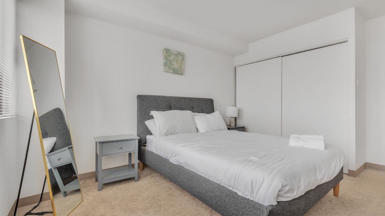 Pa Place 2114, 2br