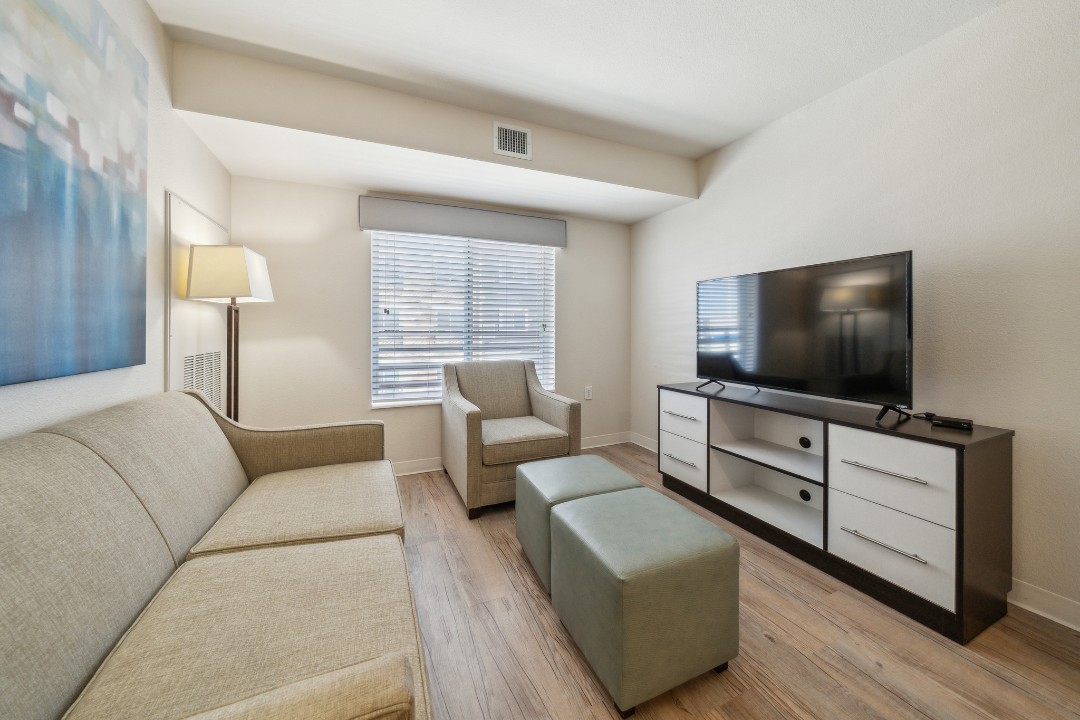Simplicity At the Rim · Unit 1303  1/1