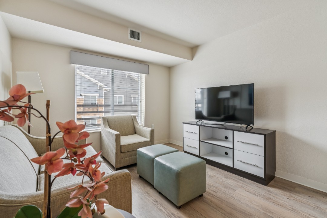 Simplicity At the Rim · Unit 1403 1/1