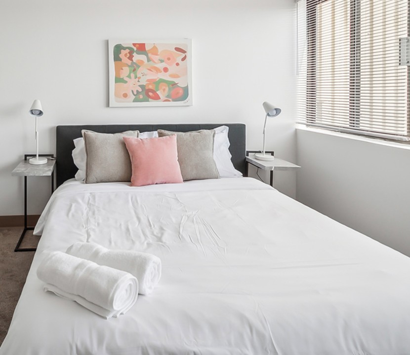 2 Bedrooms · Signature layout