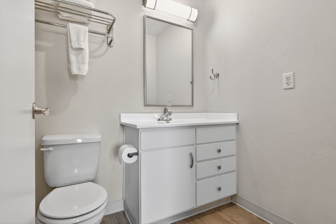 Simplicity At the Rim · Unit 1418 3/3