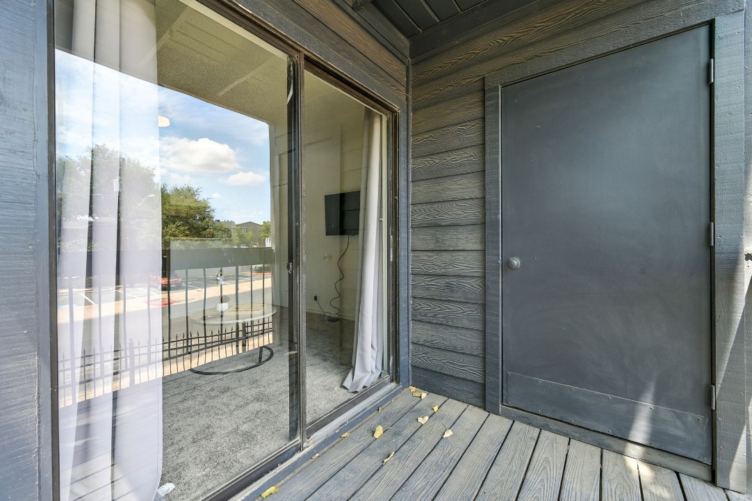 Mueller Flats · Unit 614 1/1