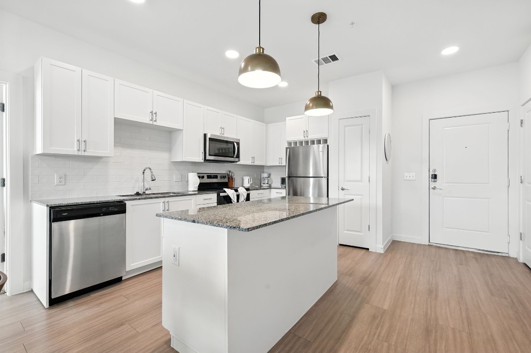 Spectra Parks · Unit 4301 2/2