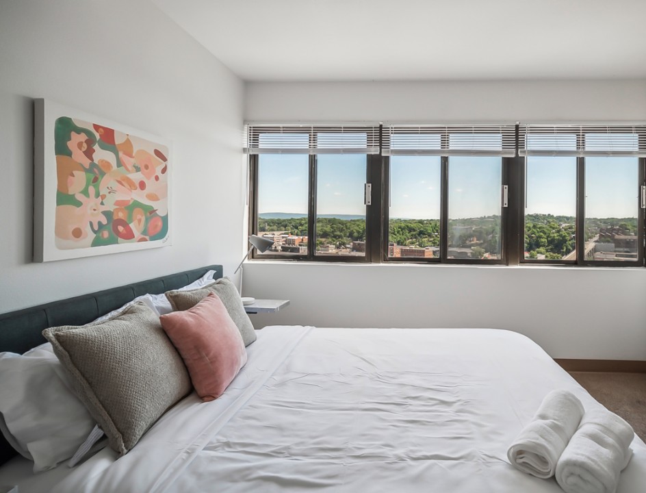 Pa Place 1301, 2br