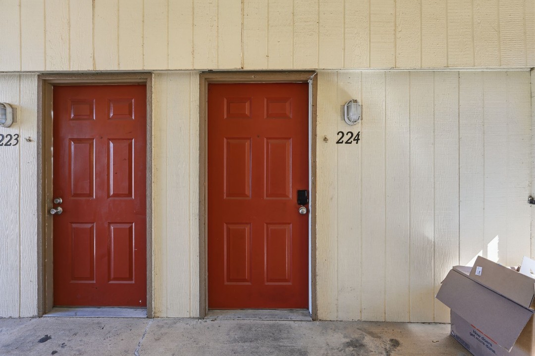 Eureka village · Unit 224 1/1