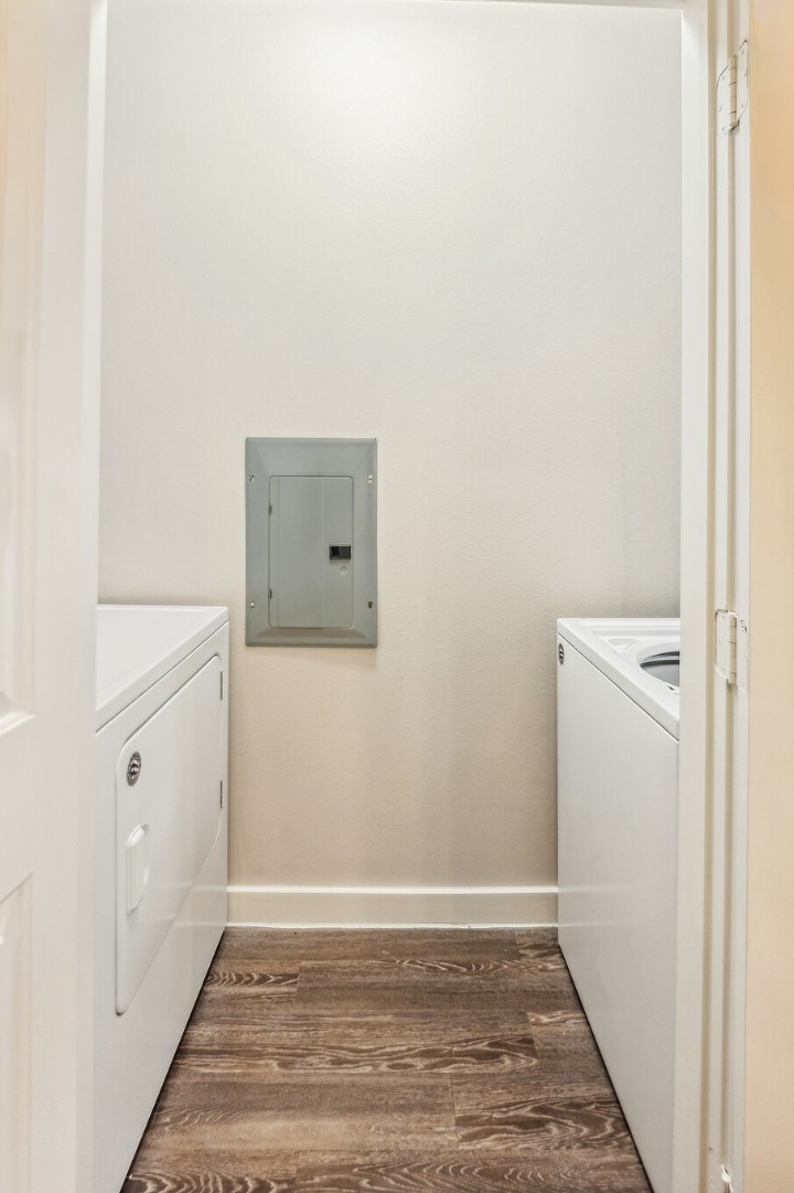 Smart Living Cullen, 5302, · Unit 2/2