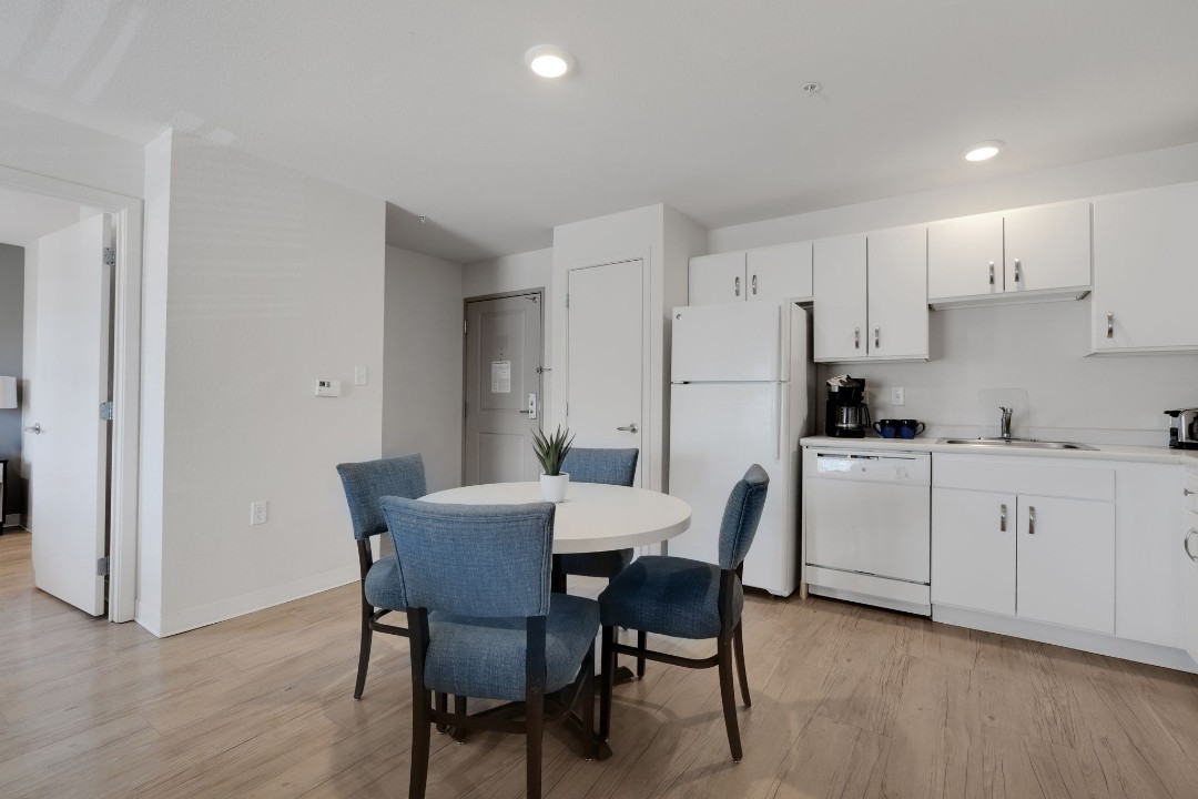 Simplicity At the Rim · Unit 1218  3/2