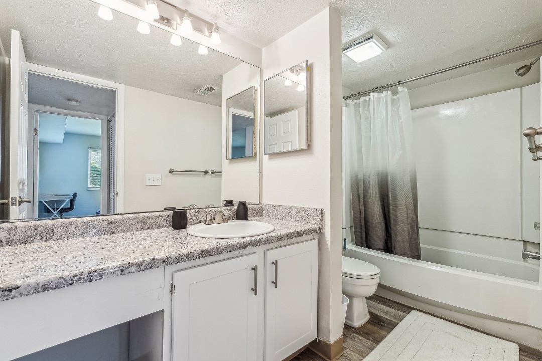 Northwoods 8099 1D · Unit 2/2