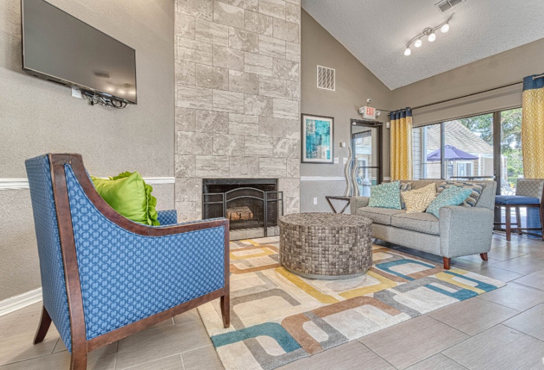 Avenue · Unit at Winter Springs 29-203 2/2