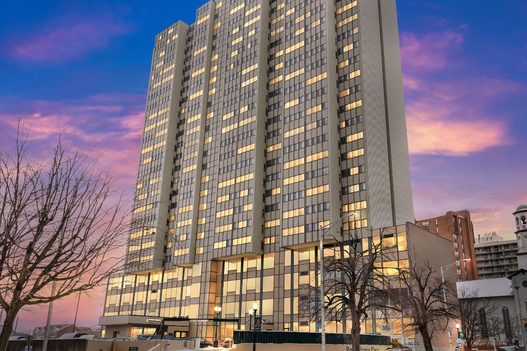 Pa Place 1203, 1br