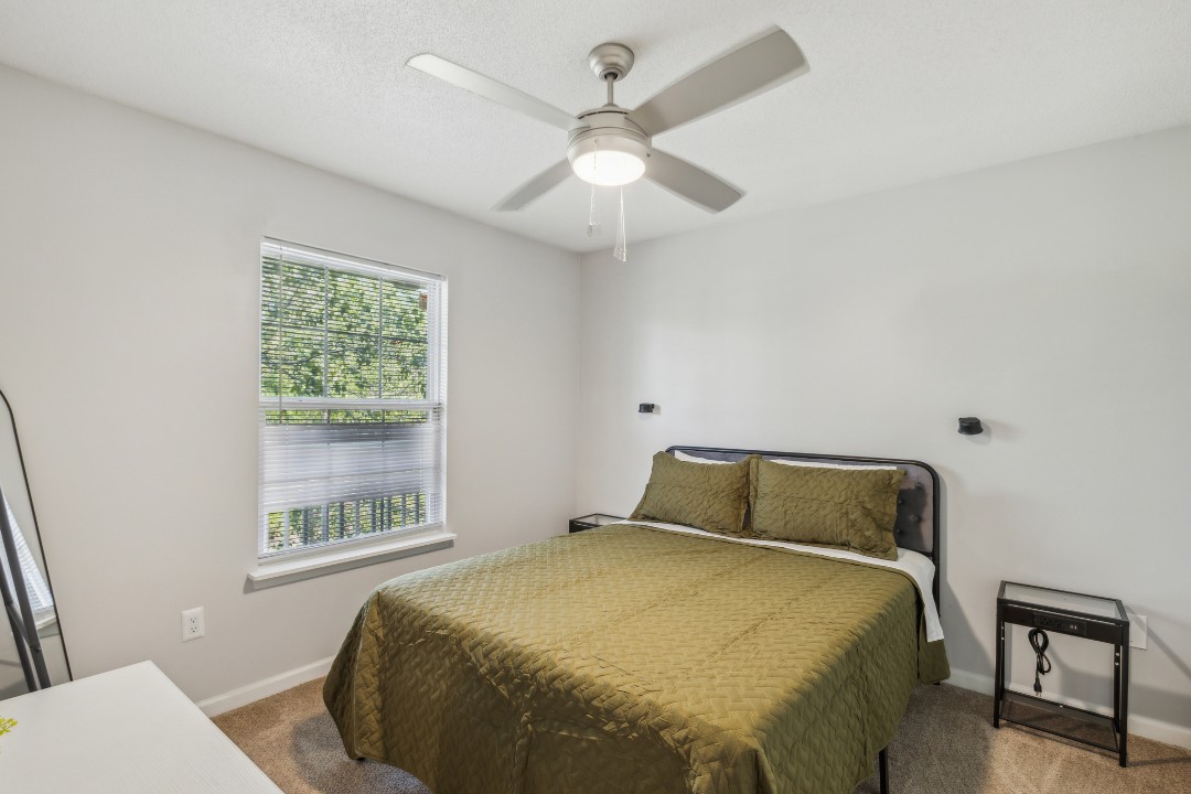 Carlson Bay, 969-304, · Unit 1/1