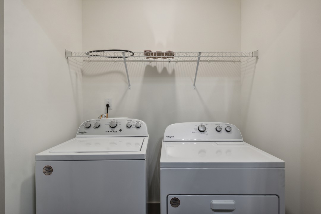 Overlook at Farragut 7207, · Unit 2/2