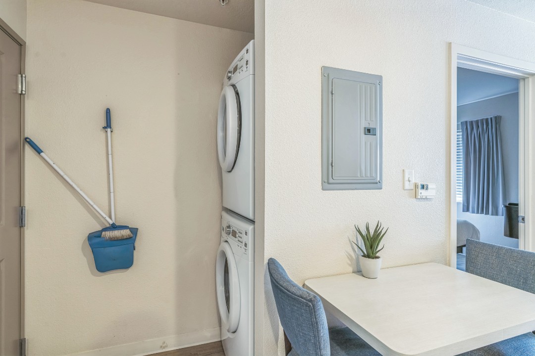 Simplicity At the Rim · Unit 1415 1/1