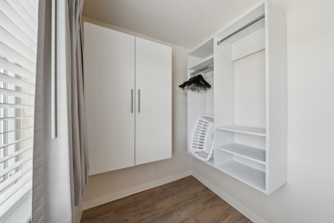 Simplicity At the Rim · Unit 1410  1/1