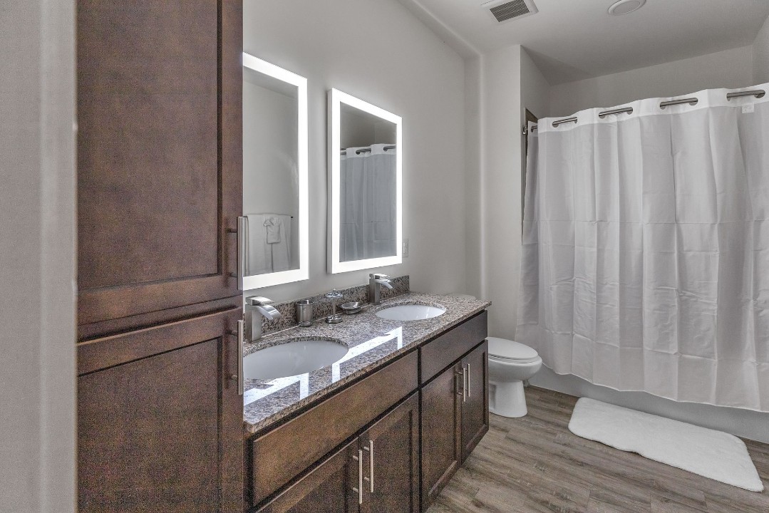 Overlook at Farragut 3212, · Unit 1/1