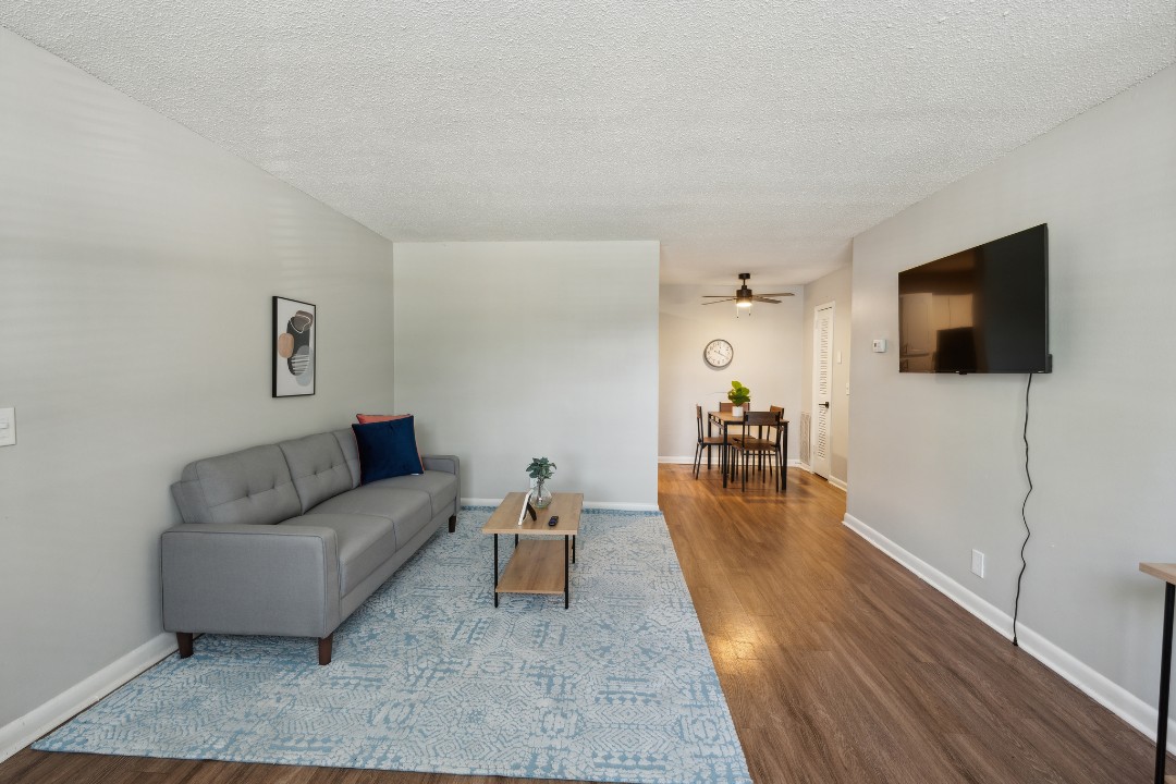 Brentwood Hills, A2 - · Unit 1/1